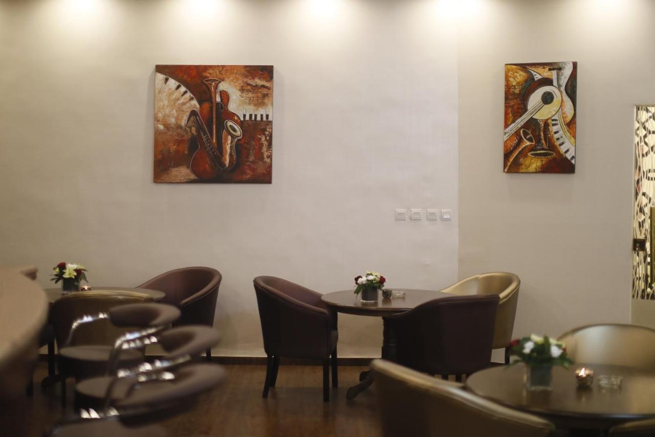 The Signature Hotel Amman Exterior photo